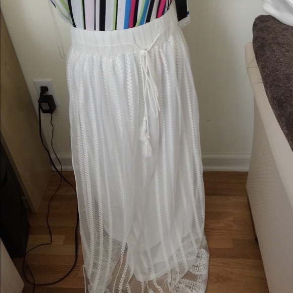 Chelsea & Theodore Maxi Skirt Size Large - Picture 2 of 8